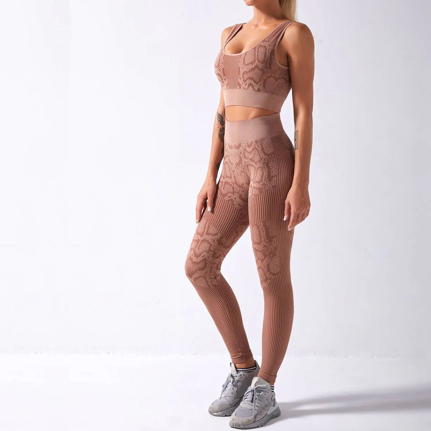Seamless Snake Print Fitness Set for Yoga and Sports