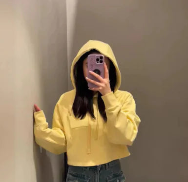 Chic Cropped Hoodie with Honey Print